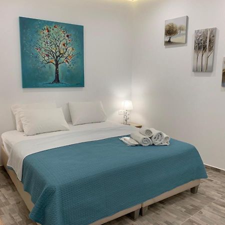 Santorini Studio For 2 Person In Athens Near Sea& Center Exterior photo